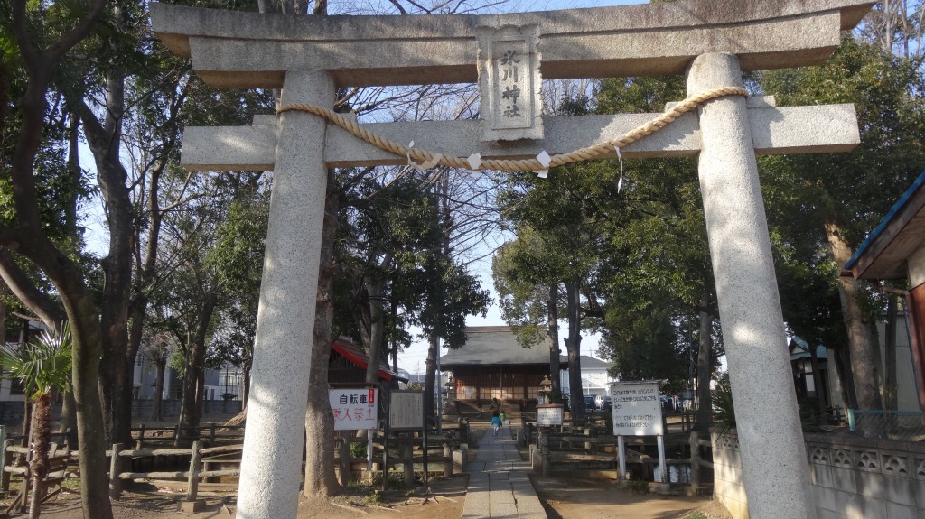 内谷氷川神社の鳥居